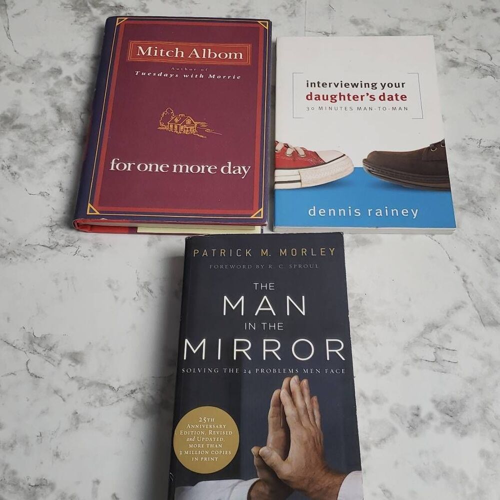 Book Bundle - Picture 2 of 9
